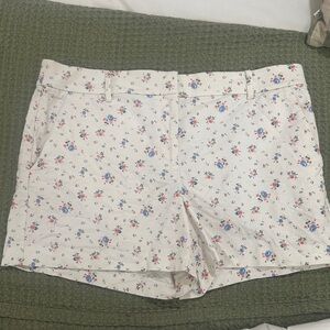 LOFT White Floral Women's Shorts